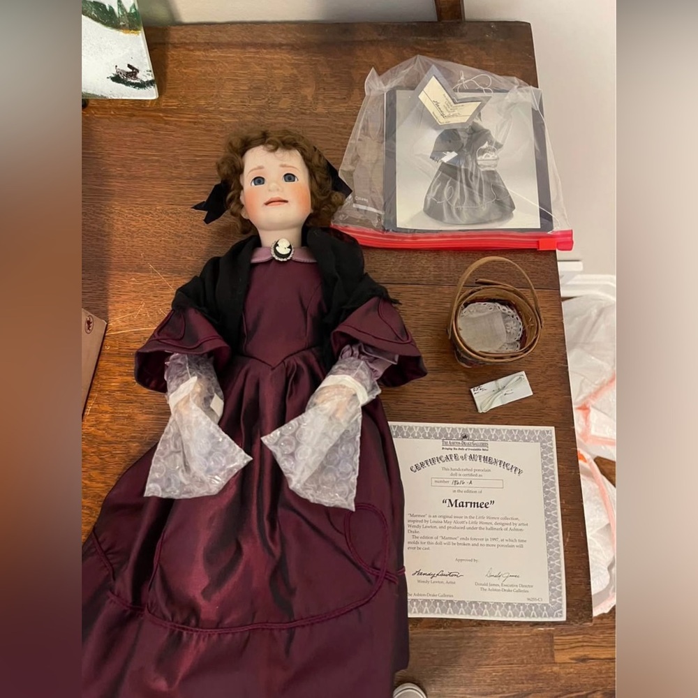 Ashton Drake Porcelain Doll
“Marmee” from the Little Women Series